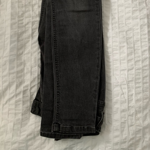 Mid rise jean in sentinel black - Picture 5 of 5